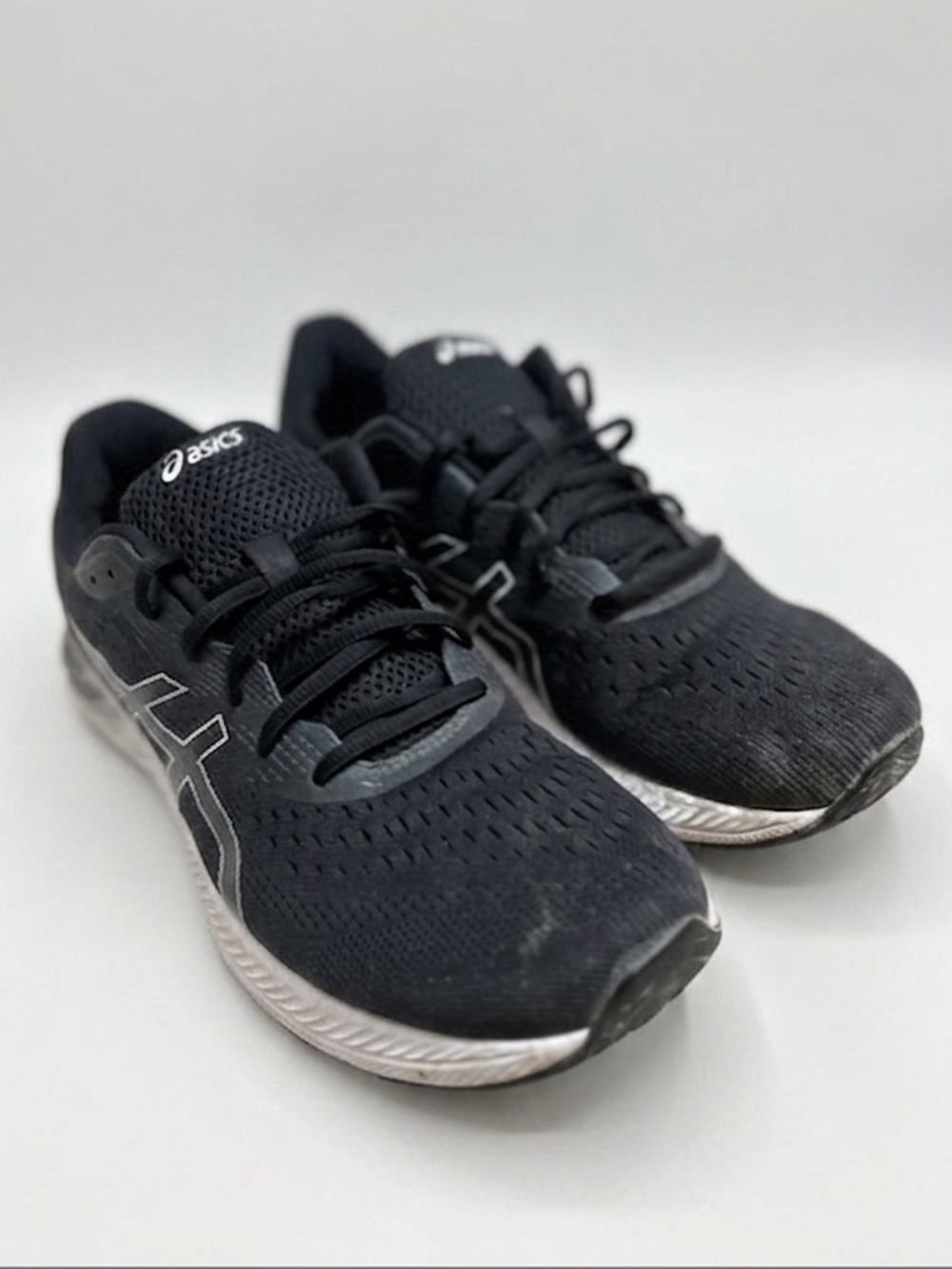 ASICS Black & White Lightweight Mesh Men's Running Sneakers 13